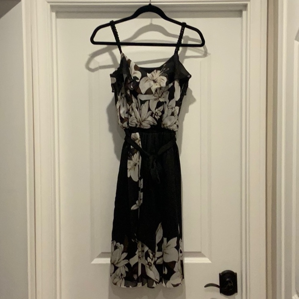 WHBM Lily Print Blouson Dress. Size 0. - Picture 3 of 6